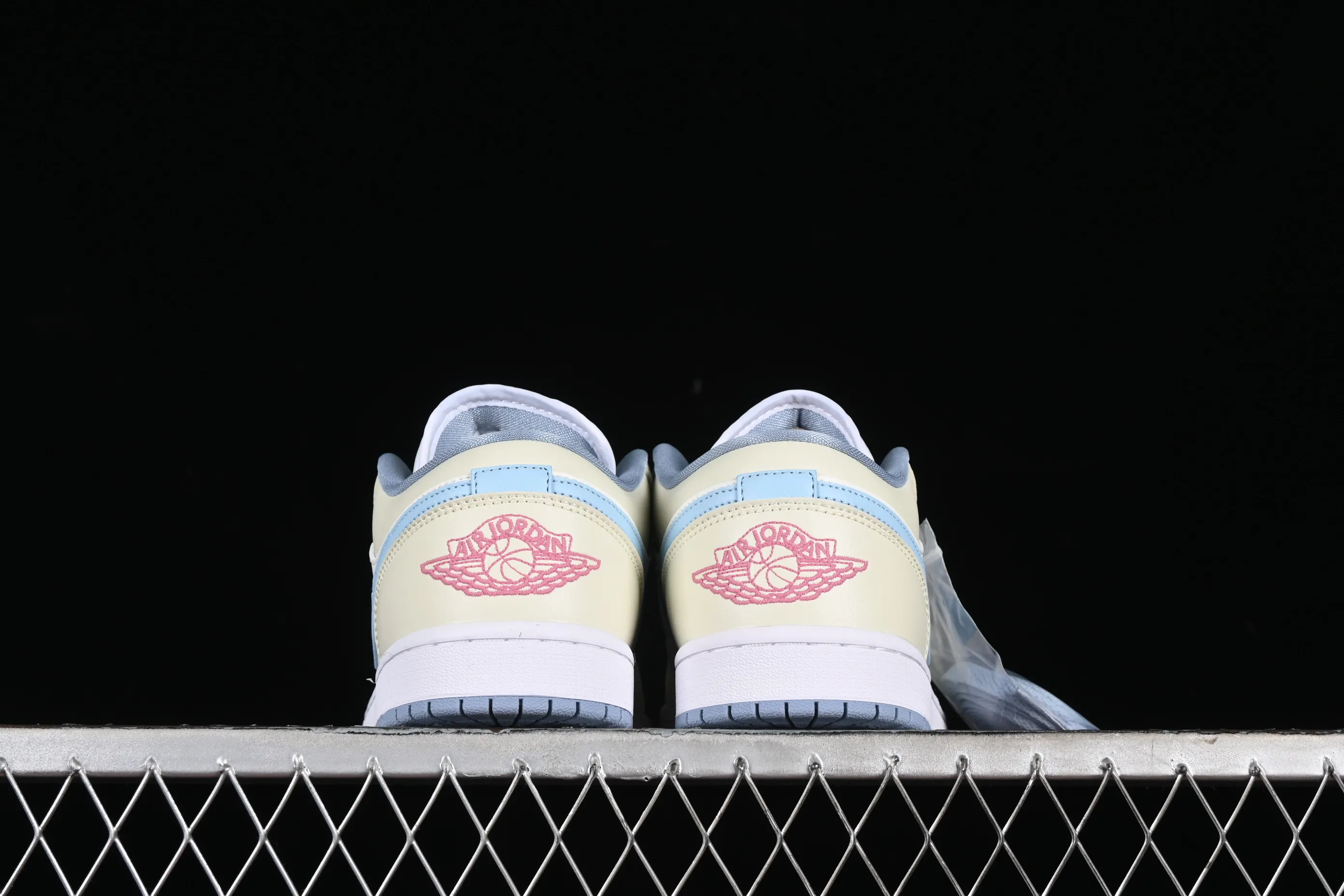 All categories Air Jordan Jordan series basketball shoes Air Jordan 1 Low Air Jordan 1 Low AJ1 Joe 1 low-top cultural and casual sneakers DC0774-164